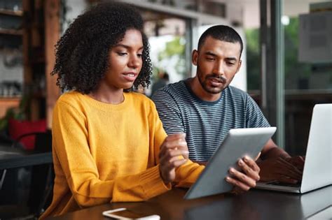 Rich Media Ads: 6 Steps to Create Them + Brand Examples .